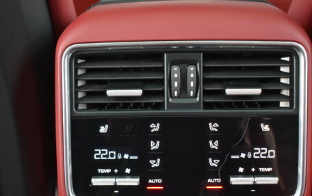 Porsche Cayenne III, 2022 год, 10 800 000 рублей, 26 фотография