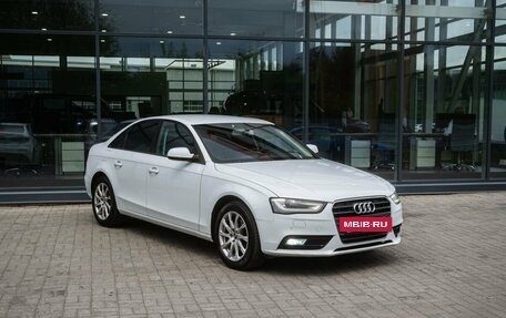 Audi A4, 2013 год, 1 350 000 рублей, 5 фотография