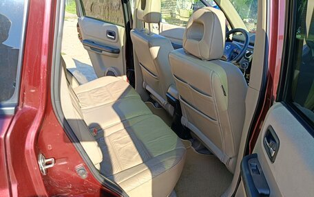 Nissan X-Trail, 2003 год, 650 000 рублей, 11 фотография