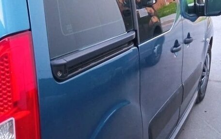 Citroen Berlingo II рестайлинг, 2011 год, 300 000 рублей, 21 фотография