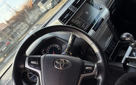 Toyota Land Cruiser Prado 150 рестайлинг 2, 2021 год, 5 000 000 рублей, 13 фотография