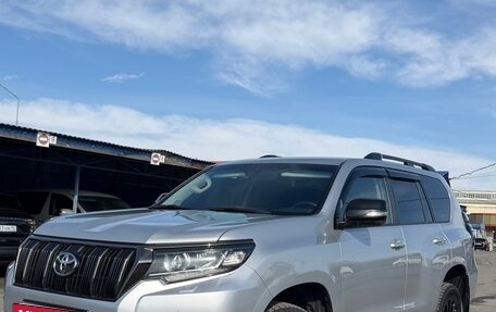 Toyota Land Cruiser Prado 150 рестайлинг 2, 2021 год, 5 000 000 рублей, 5 фотография