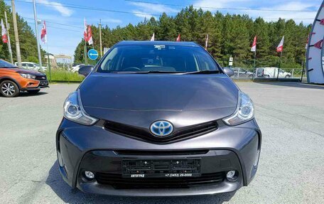 Toyota Prius Alpha I (ZVW40/41), 2016 год, 1 664 000 рублей, 2 фотография