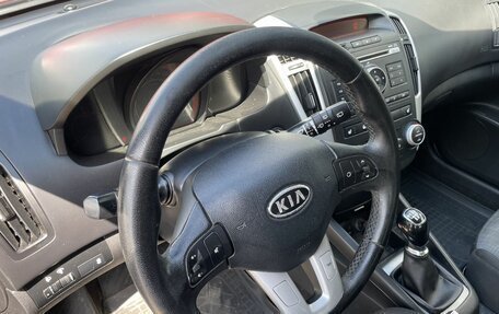KIA cee'd I рестайлинг, 2010 год, 549 000 рублей, 14 фотография
