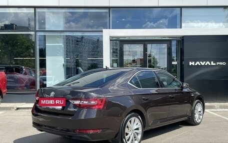 Skoda Superb III рестайлинг, 2015 год, 1 762 000 рублей, 5 фотография