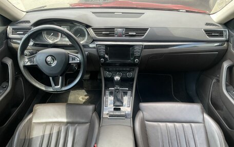 Skoda Superb III рестайлинг, 2015 год, 1 762 000 рублей, 10 фотография