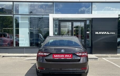 Skoda Superb III рестайлинг, 2015 год, 1 762 000 рублей, 6 фотография