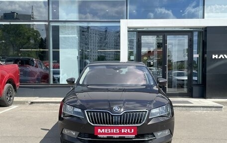 Skoda Superb III рестайлинг, 2015 год, 1 762 000 рублей, 2 фотография