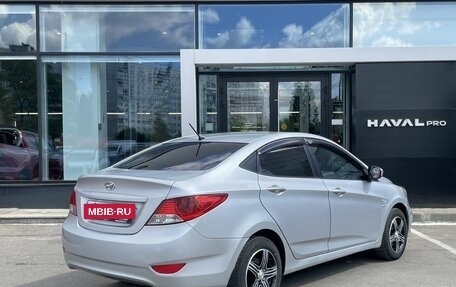 Hyundai Solaris II рестайлинг, 2012 год, 679 000 рублей, 5 фотография