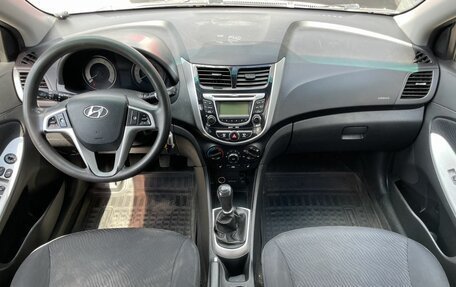 Hyundai Solaris II рестайлинг, 2012 год, 679 000 рублей, 10 фотография