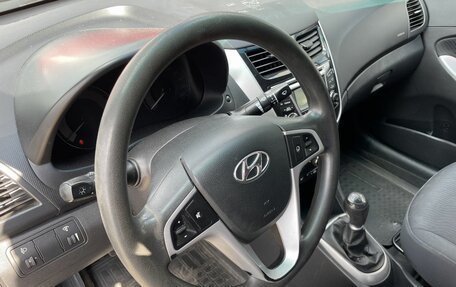 Hyundai Solaris II рестайлинг, 2012 год, 679 000 рублей, 14 фотография