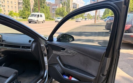 Audi A4, 2017 год, 2 250 000 рублей, 13 фотография