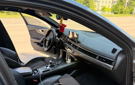 Audi A4, 2017 год, 2 250 000 рублей, 12 фотография