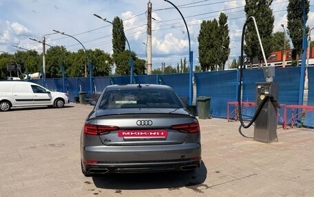 Audi A4, 2017 год, 2 250 000 рублей, 5 фотография