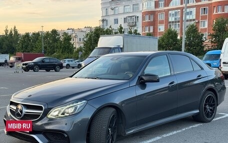 Mercedes-Benz E-Класс, 2013 год, 2 650 000 рублей, 3 фотография