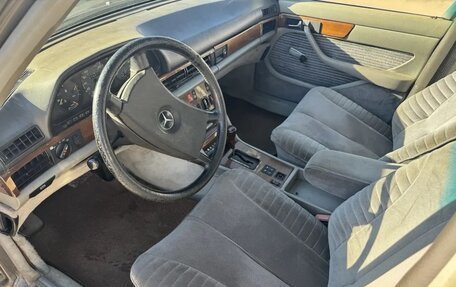 Mercedes-Benz S-Класс, 1986 год, 390 000 рублей, 25 фотография