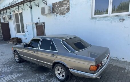 Mercedes-Benz S-Класс, 1986 год, 390 000 рублей, 27 фотография