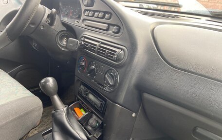 Chevrolet Niva I рестайлинг, 2004 год, 330 000 рублей, 2 фотография
