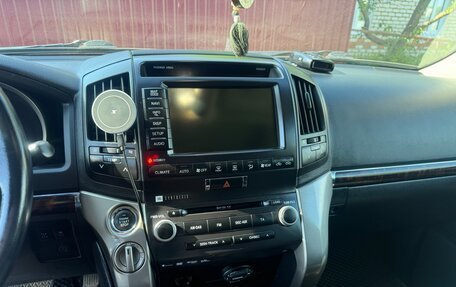 Toyota Land Cruiser 200, 2011 год, 3 500 000 рублей, 8 фотография