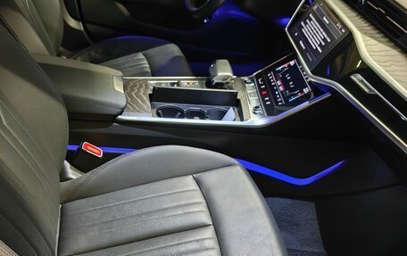 Audi A6, 2021 год, 4 500 000 рублей, 10 фотография