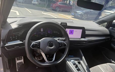 Volkswagen Golf VIII, 2023 год, 2 116 001 рублей, 13 фотография