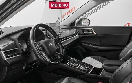 Mitsubishi Outlander, 2021 год, 3 450 000 рублей, 11 фотография