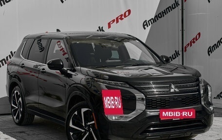 Mitsubishi Outlander, 2021 год, 3 450 000 рублей, 5 фотография