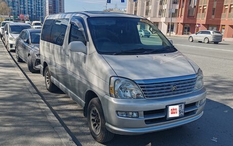 Toyota Regius, 2002 год, 1 250 000 рублей, 1 фотография