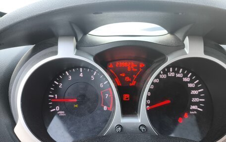 Nissan Juke II, 2014 год, 850 000 рублей, 7 фотография
