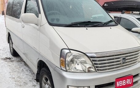 Toyota Regius, 2002 год, 1 250 000 рублей, 5 фотография