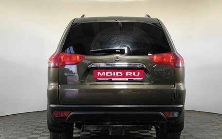 Mitsubishi Pajero Sport II рестайлинг, 2015 год, 1 700 000 рублей, 5 фотография