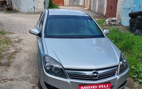 Opel Astra H, 2008 год, 430 000 рублей, 1 фотография
