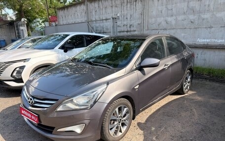Hyundai Solaris II рестайлинг, 2014 год, 1 000 000 рублей, 1 фотография