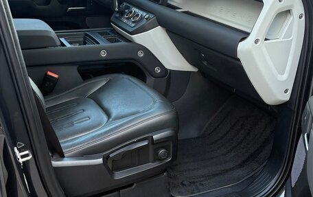 Land Rover Defender II, 2021 год, 5 500 000 рублей, 10 фотография