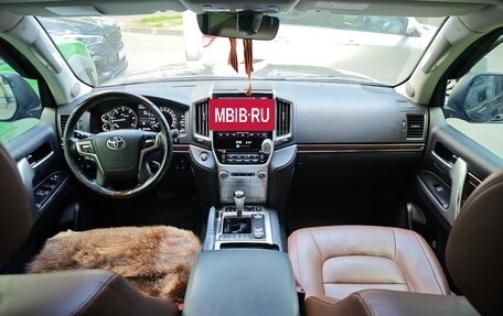 Toyota Land Cruiser 200, 2016 год, 5 500 000 рублей, 7 фотография