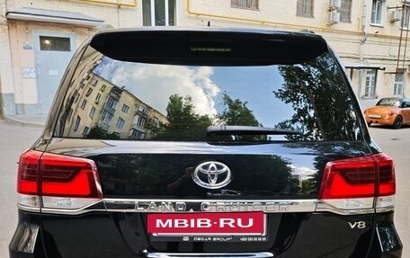 Toyota Land Cruiser 200, 2016 год, 5 500 000 рублей, 6 фотография