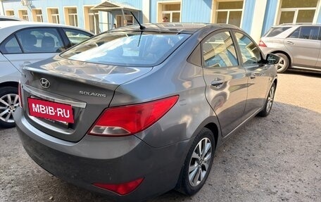 Hyundai Solaris II рестайлинг, 2014 год, 1 000 000 рублей, 4 фотография