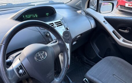 Toyota Yaris III рестайлинг, 2008 год, 520 000 рублей, 10 фотография