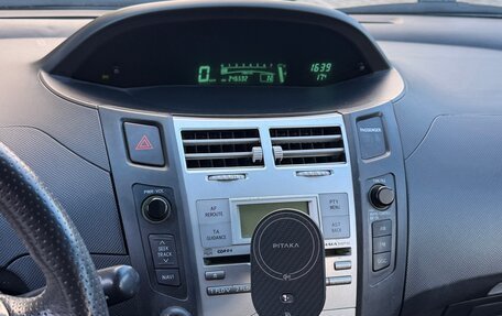 Toyota Yaris III рестайлинг, 2008 год, 520 000 рублей, 12 фотография