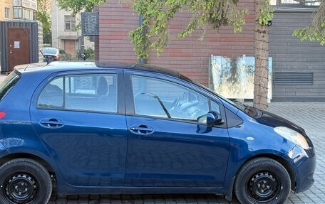 Toyota Yaris III рестайлинг, 2008 год, 520 000 рублей, 6 фотография