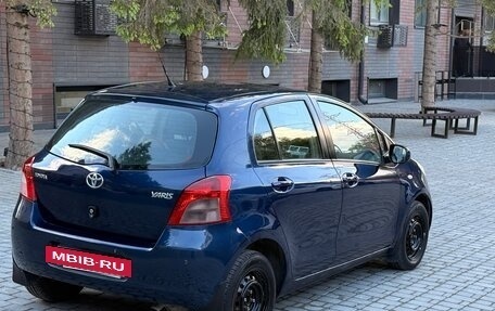 Toyota Yaris III рестайлинг, 2008 год, 520 000 рублей, 5 фотография
