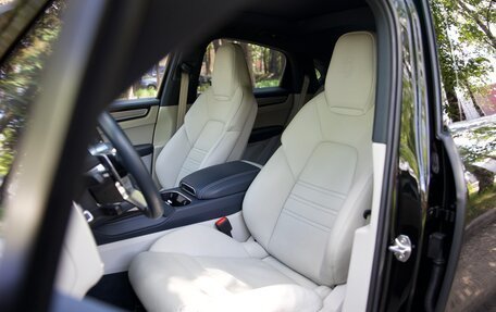 Porsche Cayenne III, 2022 год, 14 095 000 рублей, 16 фотография