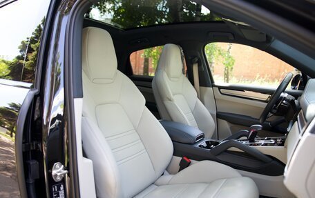 Porsche Cayenne III, 2022 год, 14 095 000 рублей, 23 фотография