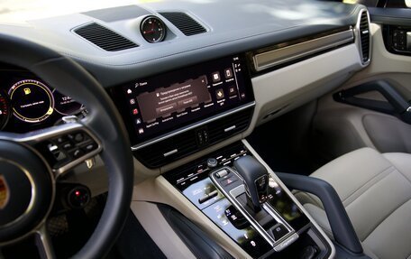 Porsche Cayenne III, 2022 год, 14 095 000 рублей, 22 фотография