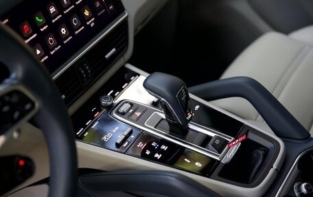 Porsche Cayenne III, 2022 год, 14 095 000 рублей, 18 фотография
