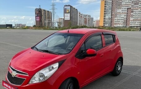 Chevrolet Spark III, 2011 год, 650 000 рублей, 3 фотография
