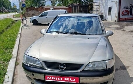 Opel Vectra B рестайлинг, 1996 год, 180 000 рублей, 1 фотография