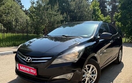 Hyundai Solaris II рестайлинг, 2014 год, 750 000 рублей, 1 фотография