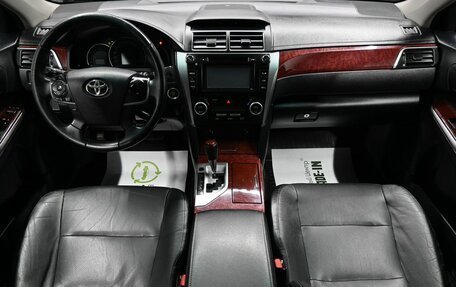 Toyota Camry, 2012 год, 1 515 000 рублей, 10 фотография