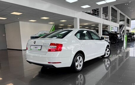 Skoda Octavia, 2017 год, 1 745 000 рублей, 2 фотография